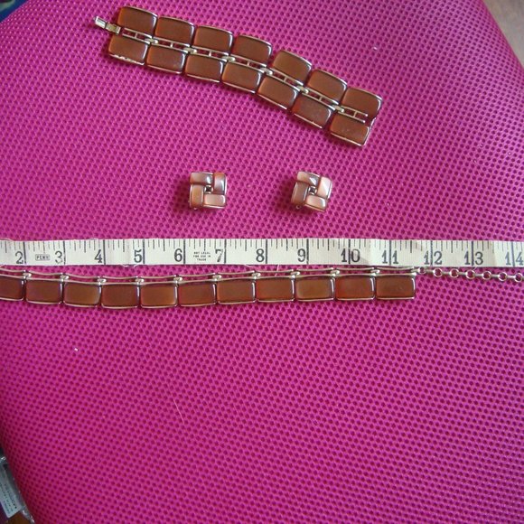 Vintage Lisner Brown Gold Tone Thermoset Jewelry Set Necklace Bracelet Earrings - Picture 5 of 10